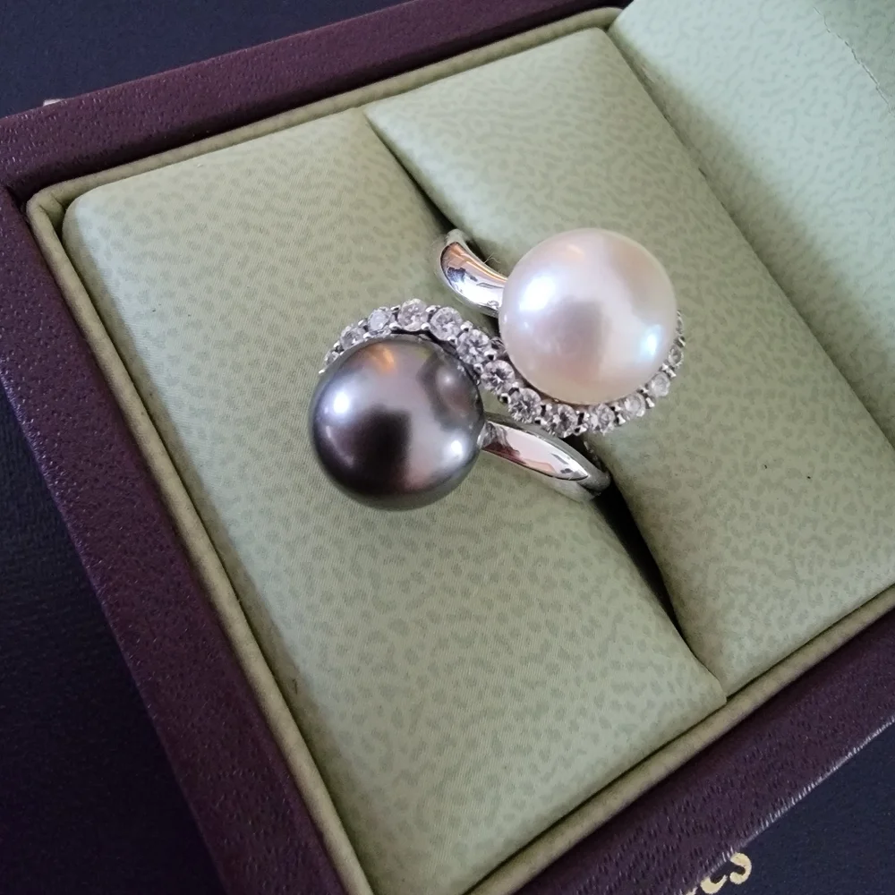 Pearl + Diamond Swirl Ring - Picture 2 of 4